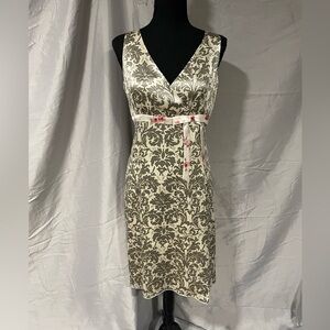 NWT Kenzie Cream and Gray Patterned 100% Silk Midi Dress